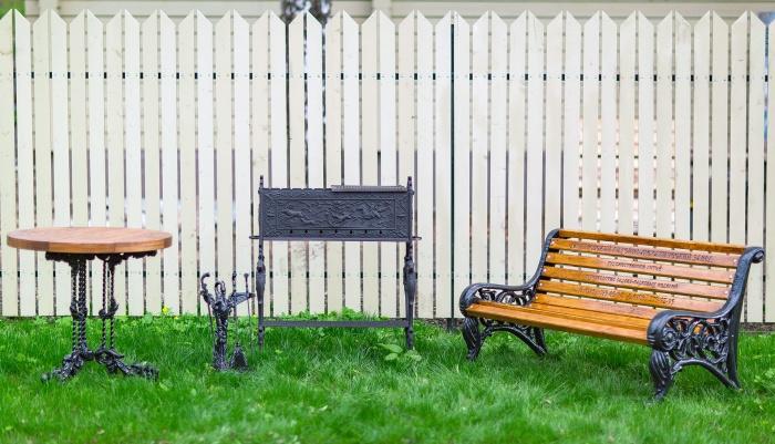 Мебель и посуда